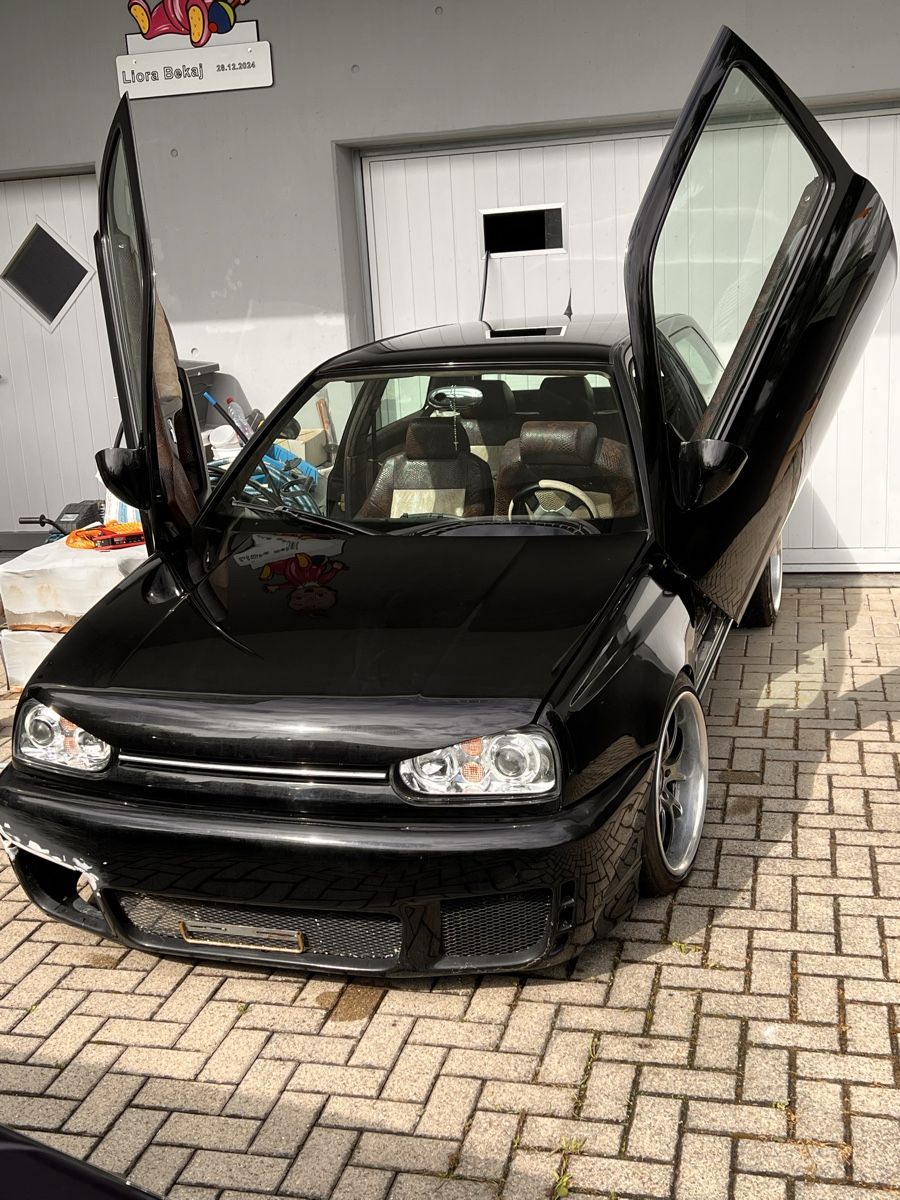 VW Automobili: VW GOLF 3 VR6 Einzigartig und einmalig – Usato da Reinach AG venduto da Bek24 2