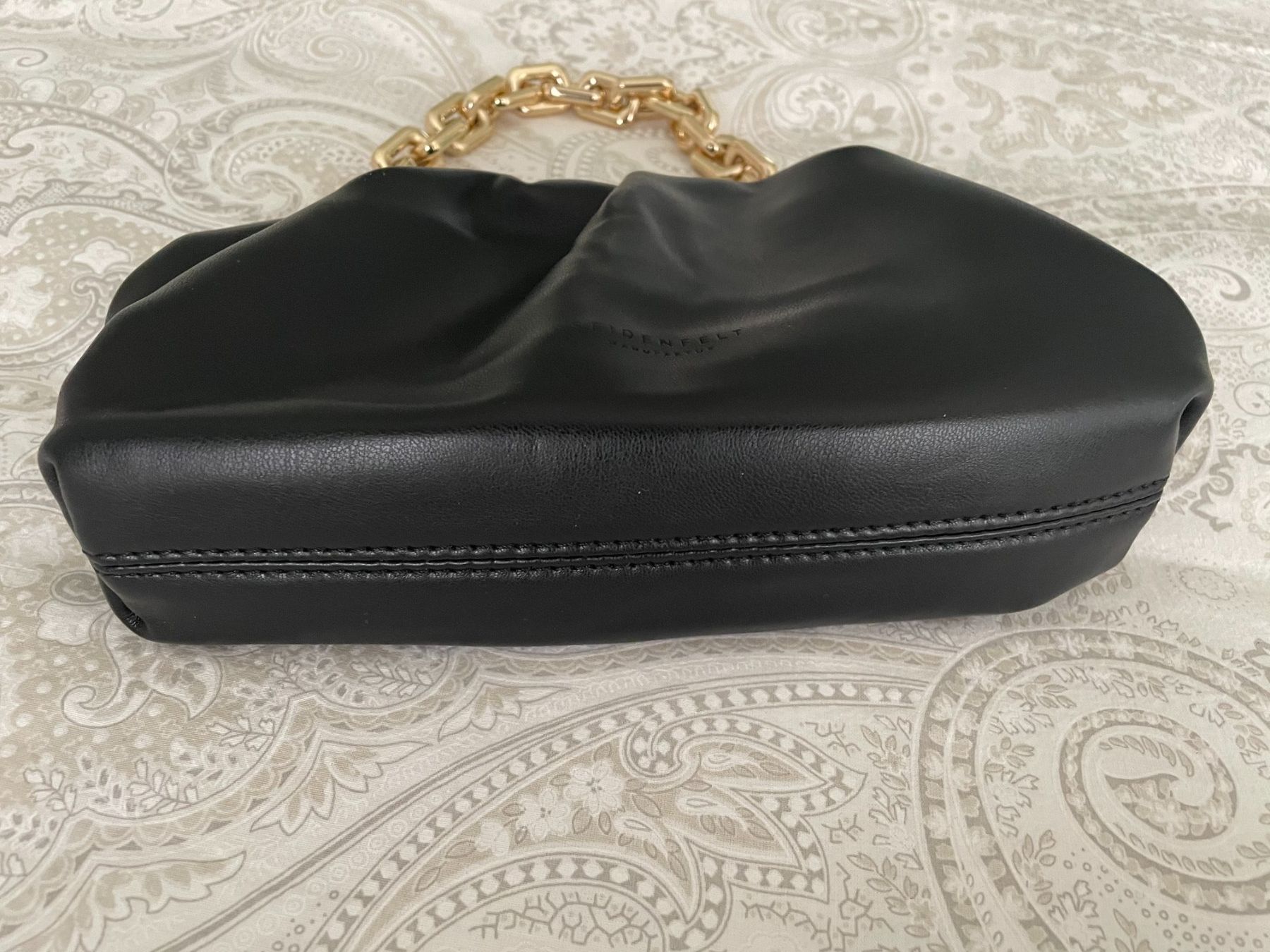 Borse da donna: Seidenfelt Handtasche schwarz-gold – Usato da Muttenz venduto da einfach-schoen 1