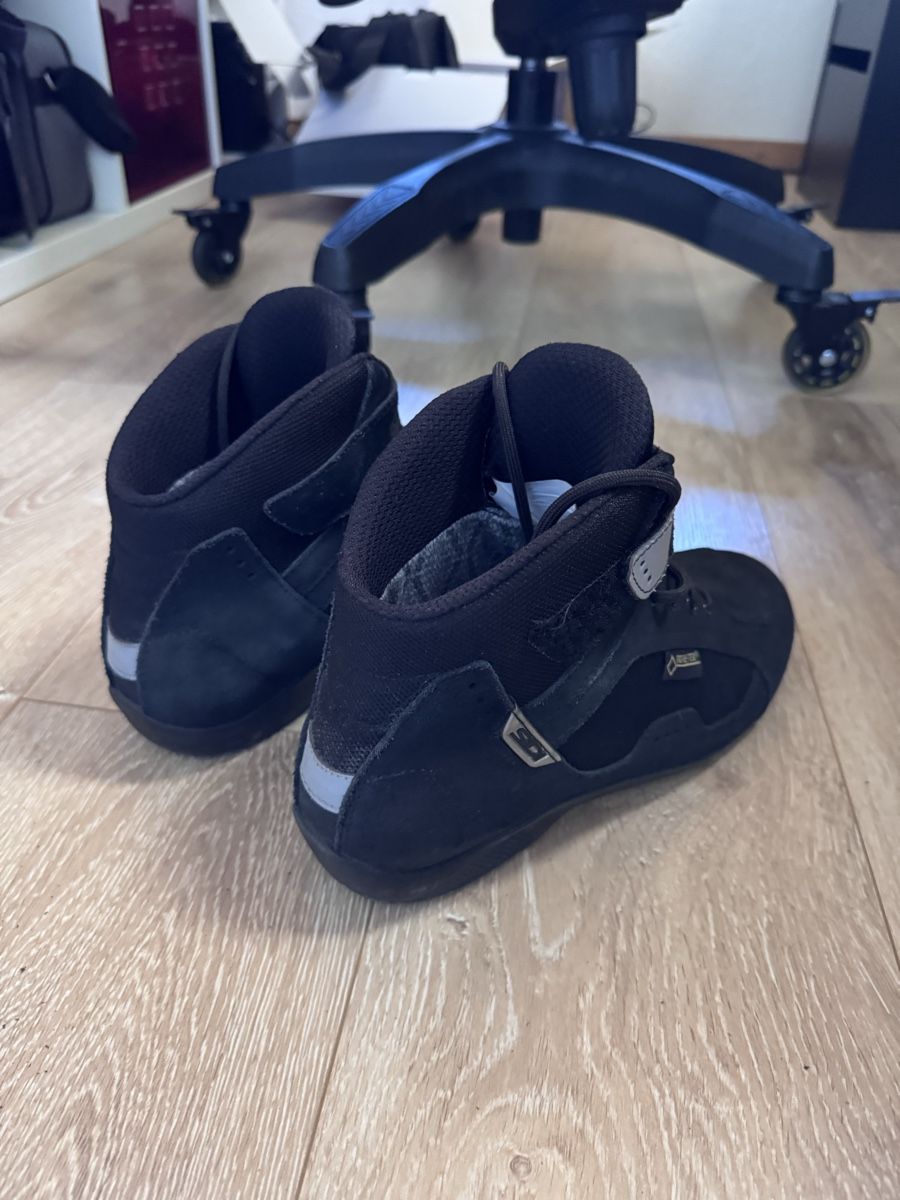 SIDI Scarpe da uomo: Sidi Motorradschuhe Gore-Tex Gr. 42 – Usato da Kallern venduto da Microair 1
