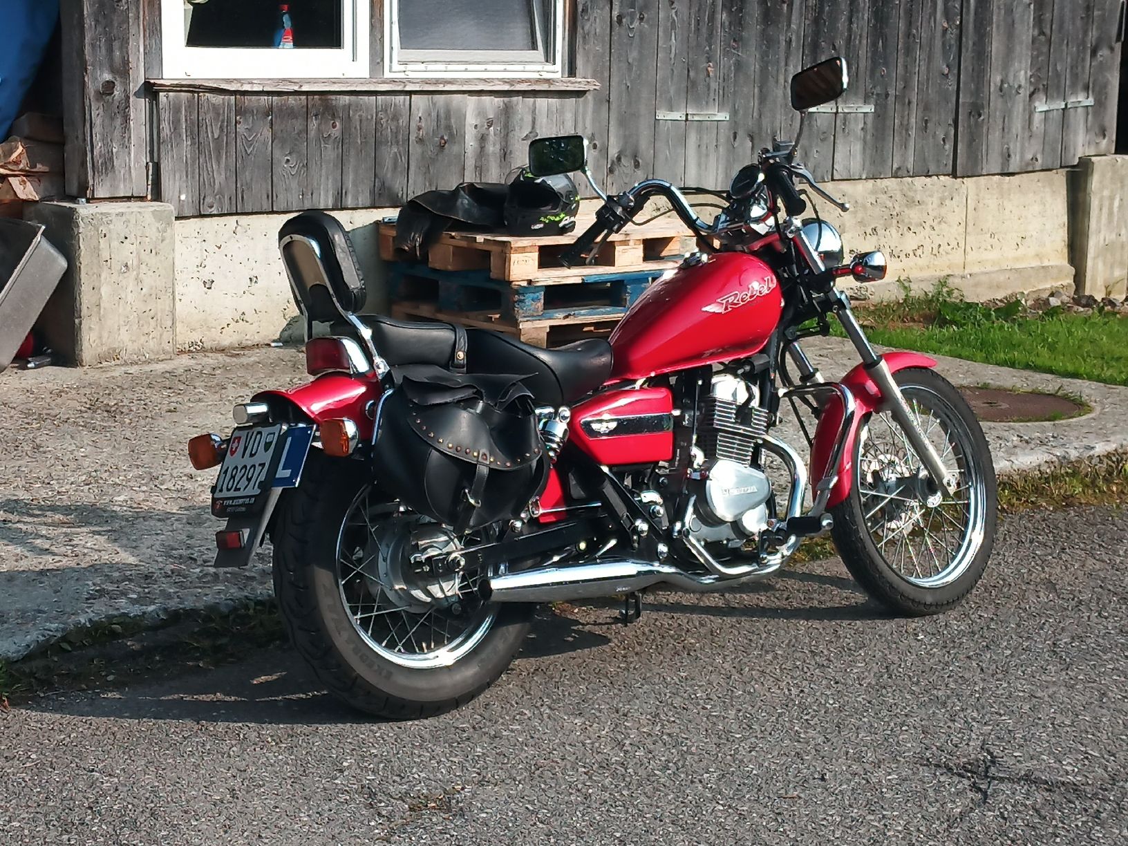 Honda Chopper: Honda ca 125 Rebel – Usato da Les Diablerets venduto da Hansly04