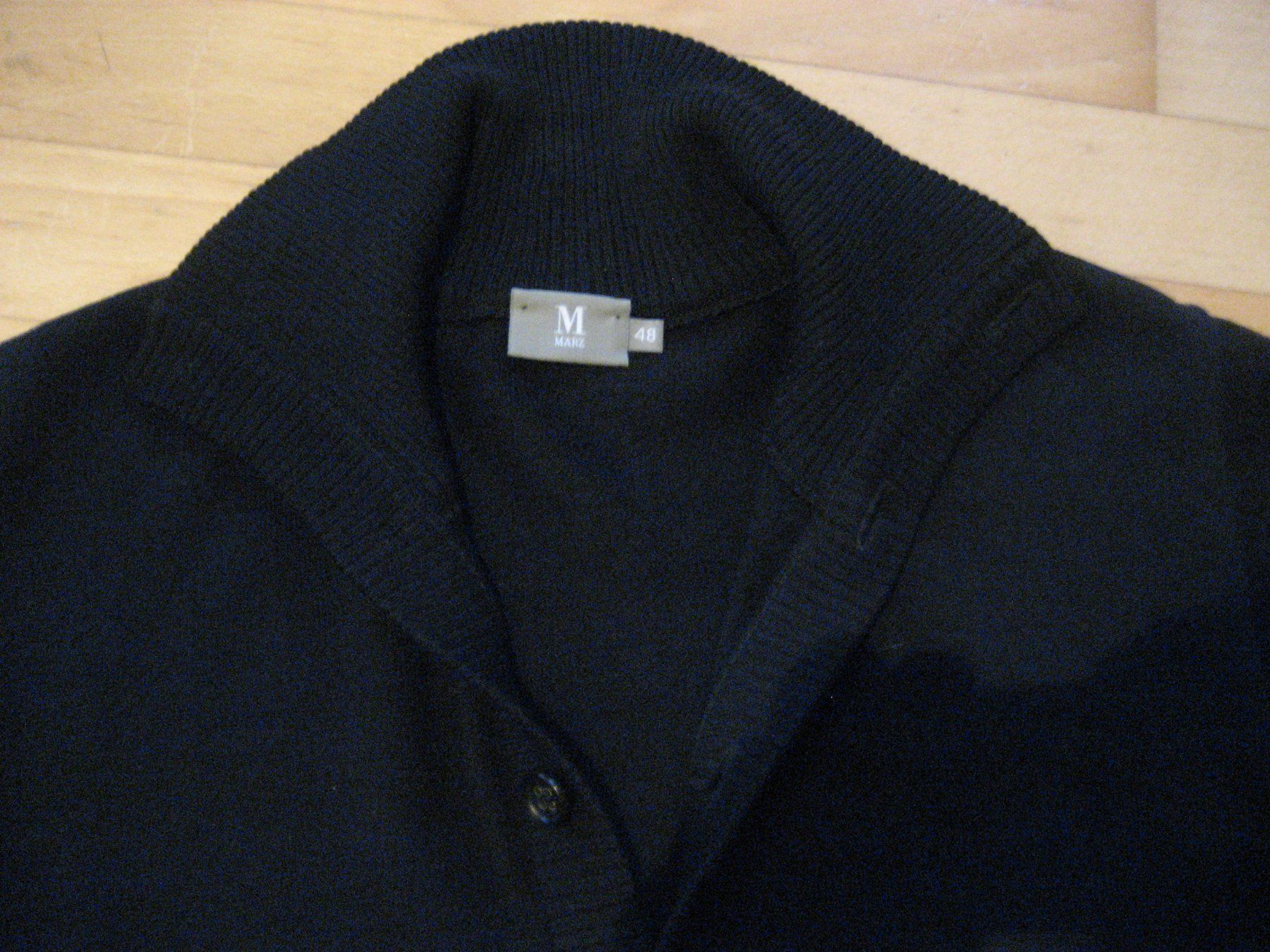 Giacche: Strickjacke, col. schwarz geknüpft – Usato da Unterengstringen venduto da Olifant4 1
