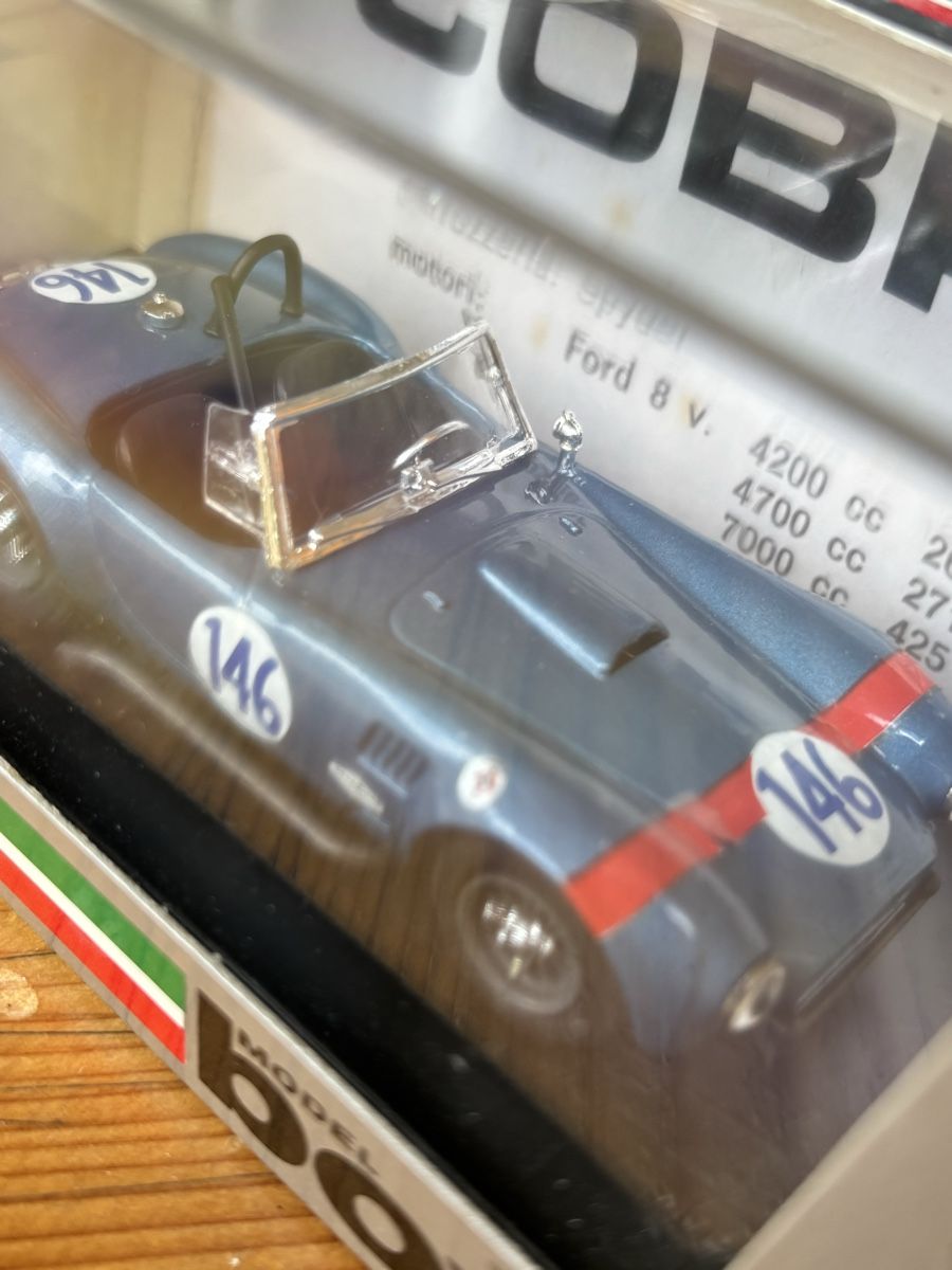 Ferrari Modellautos: Model Box Ferrari 250 LM 1964 Scale 1:43 Blue – Neu und originalverpackt aus Rüschlikon von ArnaudEichenberger 8