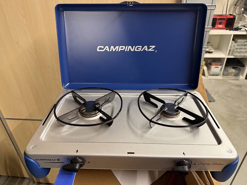 Cuisinières: Wenig gebrauchter zweifach Gaskocher – D'occasion à Birsfelden par cavasan