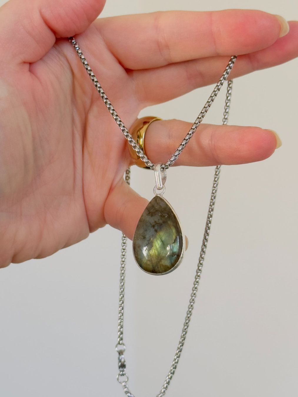 Catenine: Fashionable labradorite necklace – Nuovo e nell'imballaggio originale da Genève venduto da AGBERG 5