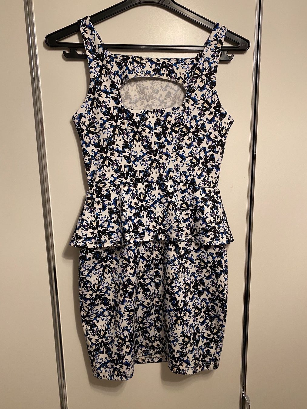 Kleider: Cocktailkleid gr.38 – Gebraucht aus Pfungen von Sheki56 1
