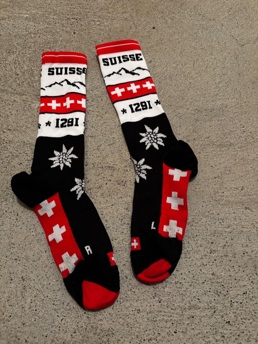 Socken: Schweiz - TRAIL-RUN Socken Gr. 36/39 – Neu (gemäss Beschreibung) aus Herrliberg von Tcardo 1