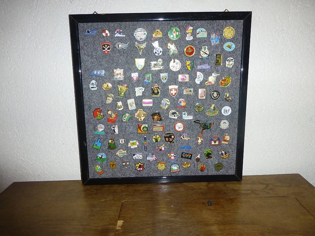 Plaquettes & Badges: Pin Sammlung – Neuf avec emballage d'origine à Oberönz par gogo012