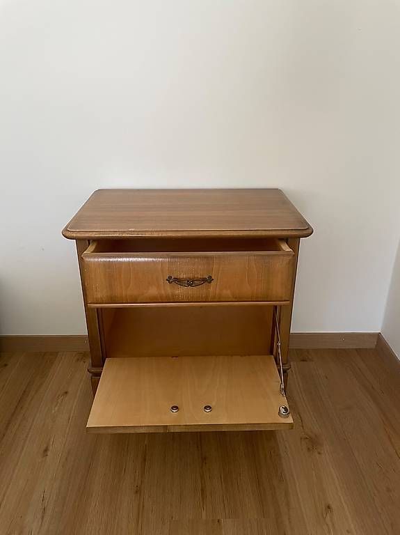 Commodes: Holzkommode – D'occasion à Winterthur par jul_s9bd 2