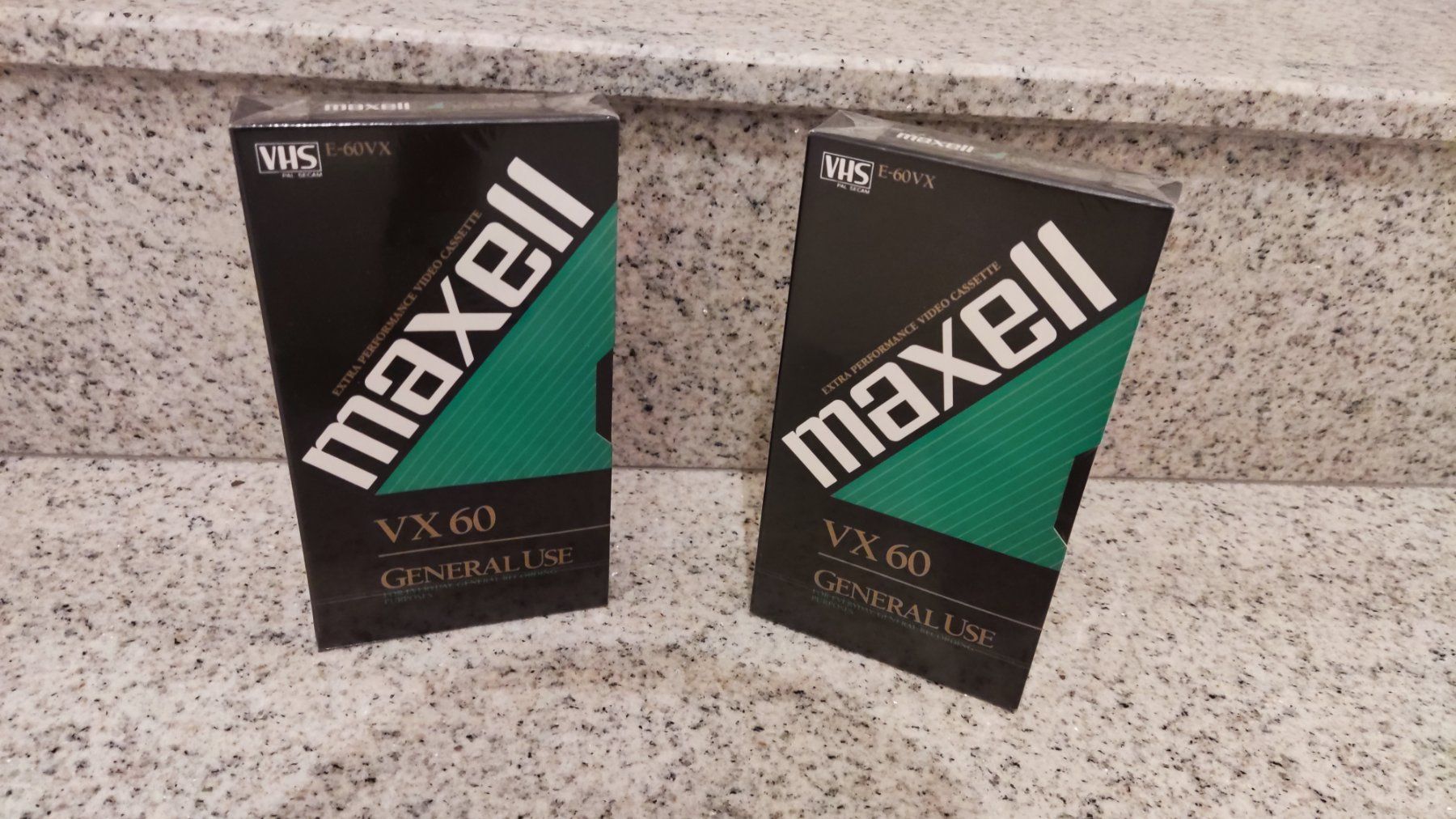 Alle VHS: VHS-Kassetten VX60 – Neu und originalverpackt aus Schongau von Retro_Shop