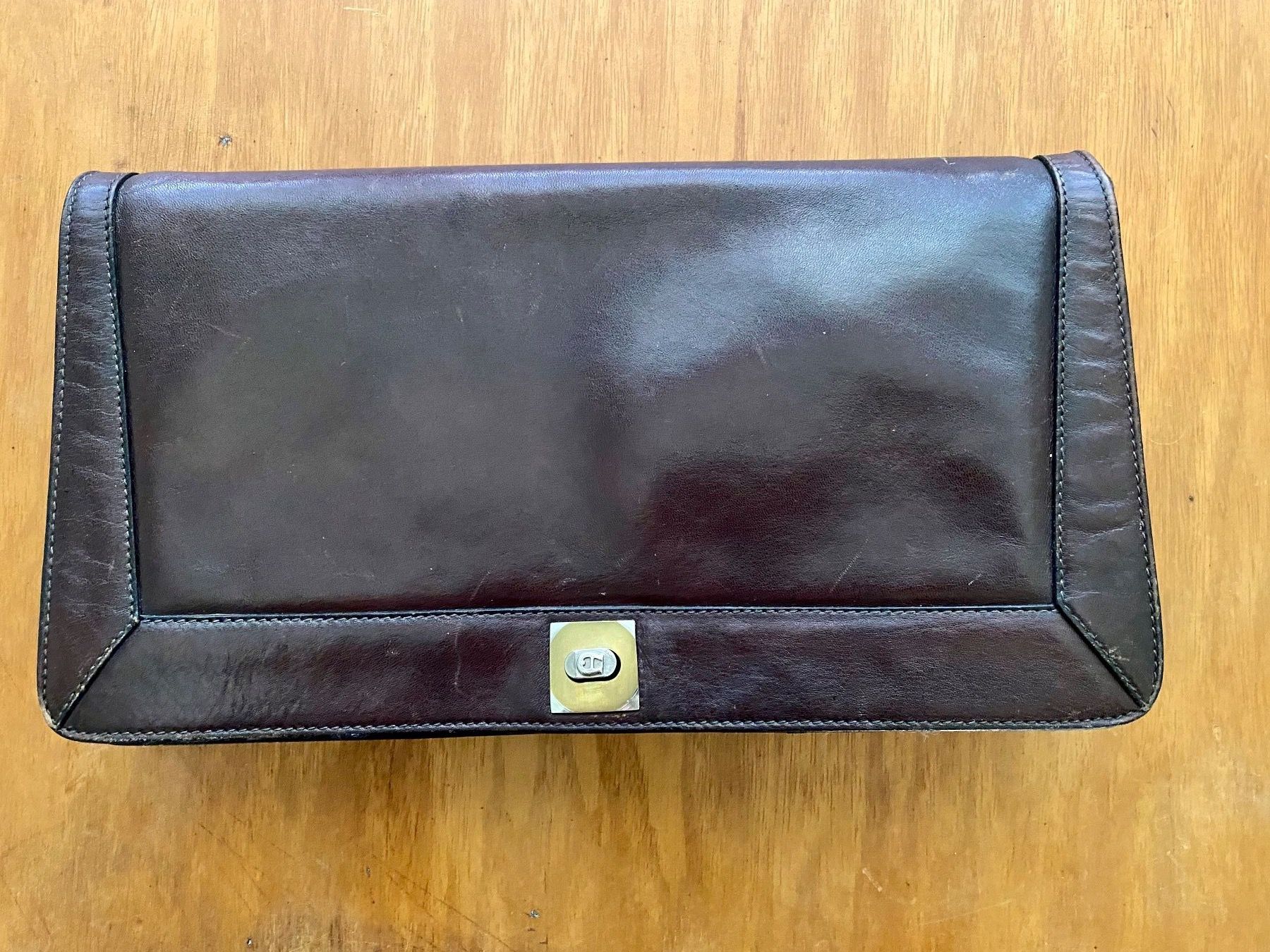 Aigner Borse da donna: Aigner Clutch / Handtasche – Usato da Rorbas venduto da tun_m7fz