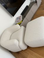 Sessel Westwing Sofia mit Hocker beige neuwertiger Zustand