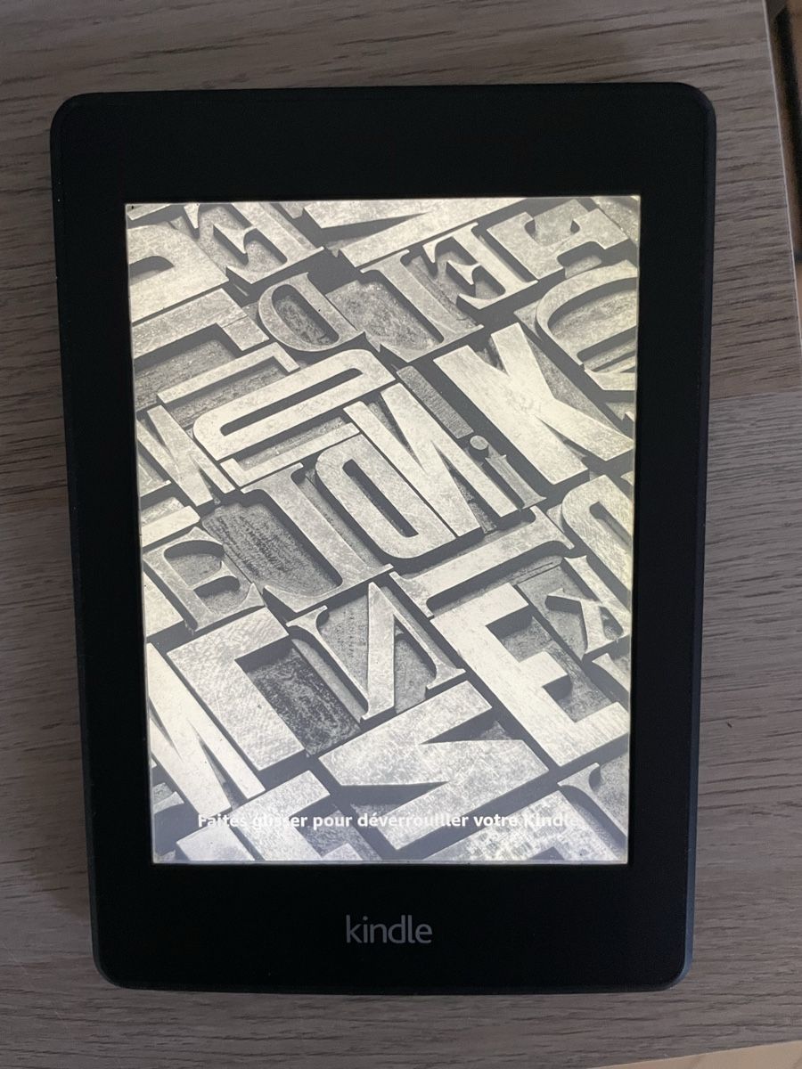 Amazon Tablettes PC: Liseuse Kindle – Neuf (Voir description) à Pully par jul_y627 1