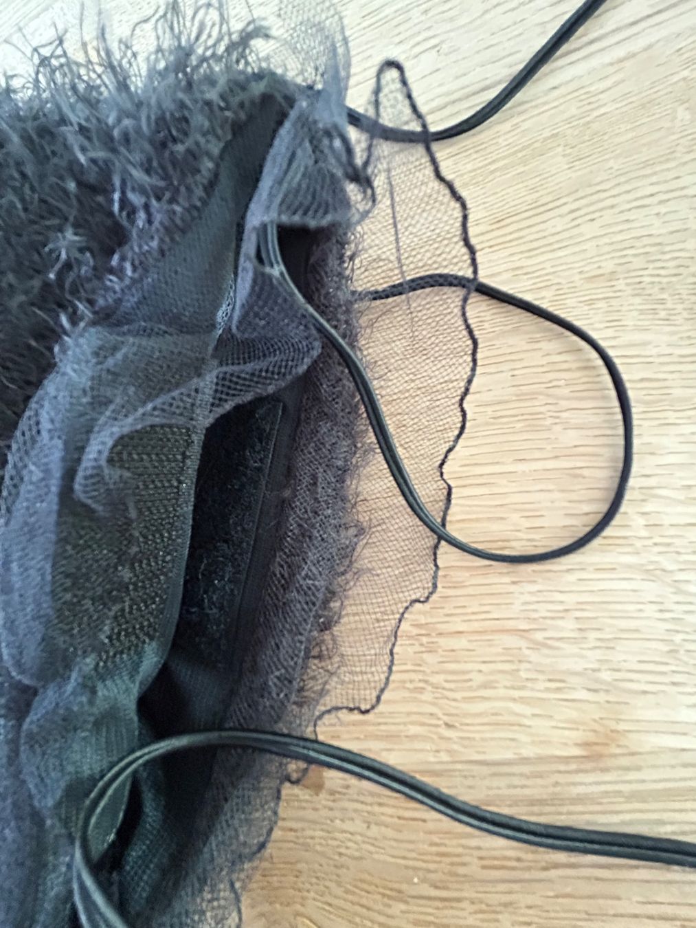 Borse da donna: Kleine Tasche aus schwarzem Teddystoff – Nuovo (secondo la descrizione) da Rothenburg venduto da stacostaco 2