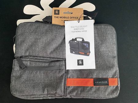 Neu Crumpler Laptop Tasche (Shuttle Delight)