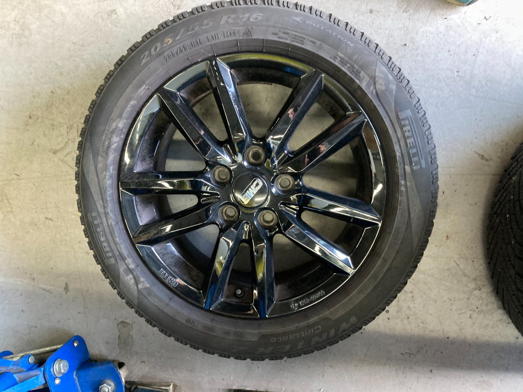 Kia Pneumatici & Ruote complete: 205/55R16 Winterräder Kia Ceed Continental – Usato da Cham venduto da WB2223 4
