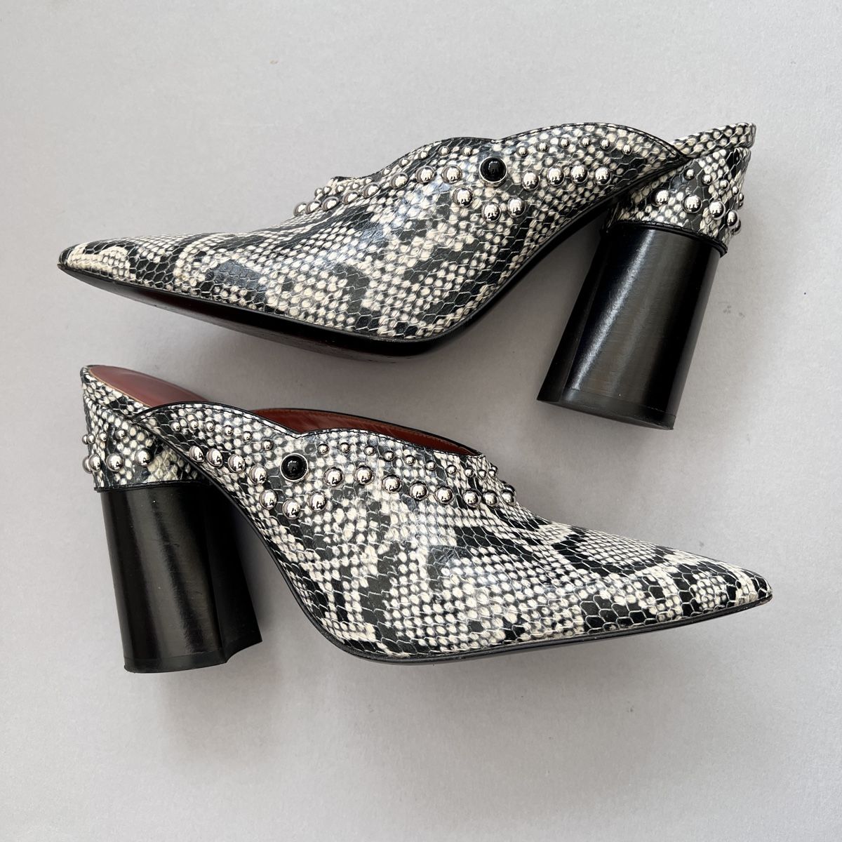 Phillip Lim Scarpe da donna: 3.1 Phillip Lim Gray Leopard Print Leather Mule Heel 38.5 – Nuovo (secondo la descrizione) da Genève venduto da Kookiek 5