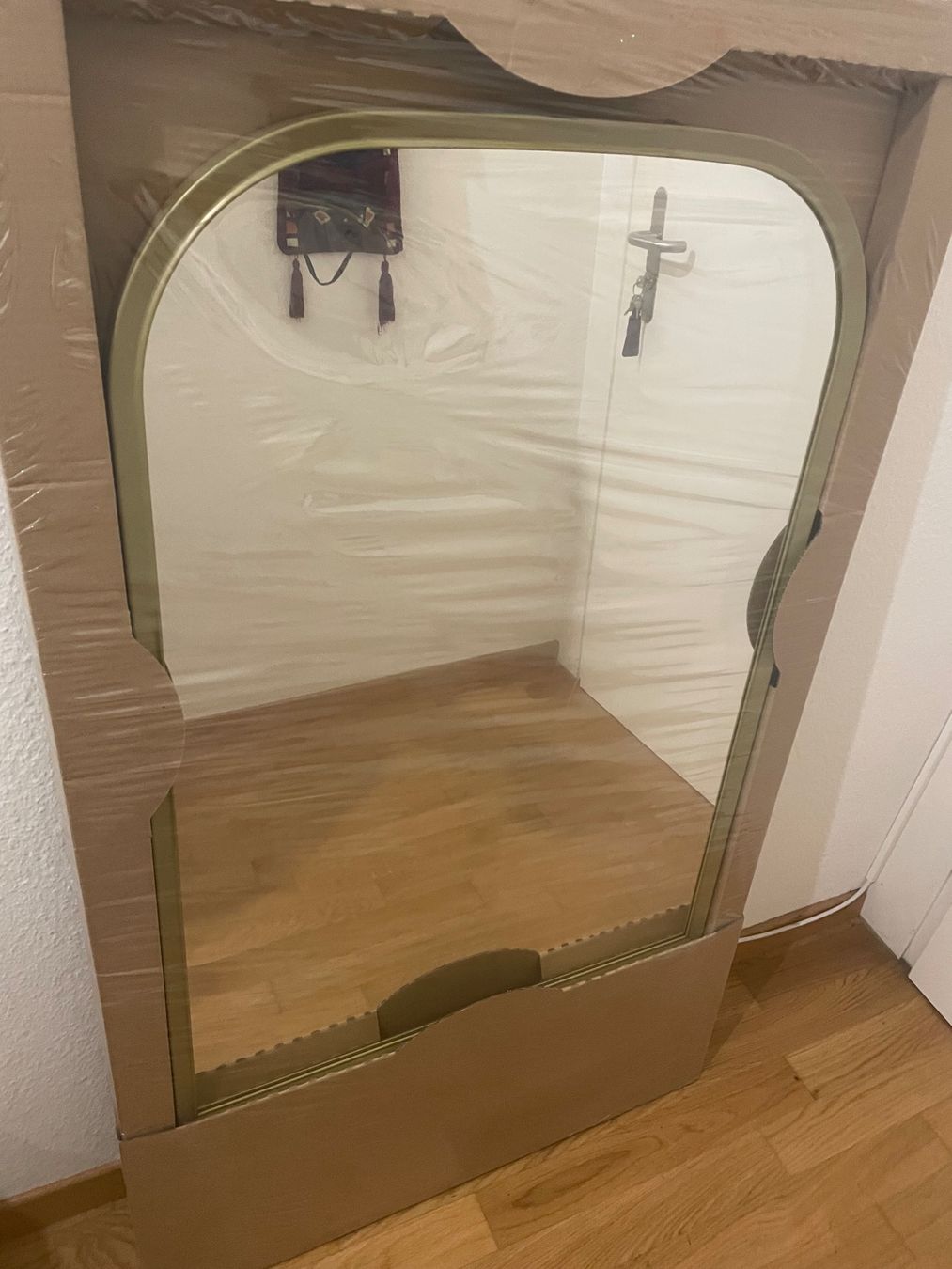 Ikea Specchi: Ikea ramebo spiegel 63x 90cm – Nuovo (secondo la descrizione) da Dübendorf venduto da Aber_trotzdem 2
