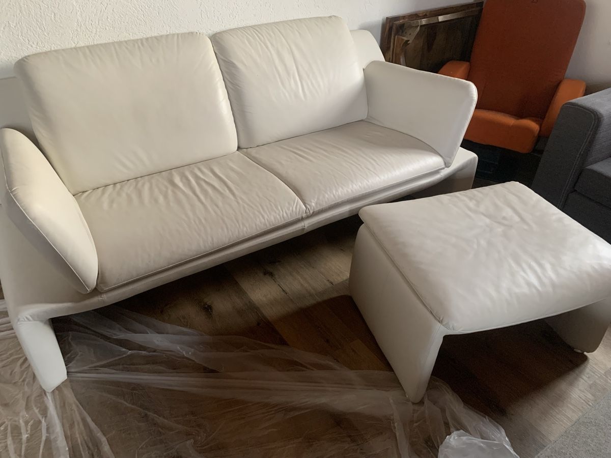 Sofas: Weisses Sofa – Gebraucht aus Waltenschwil von k.essig 2