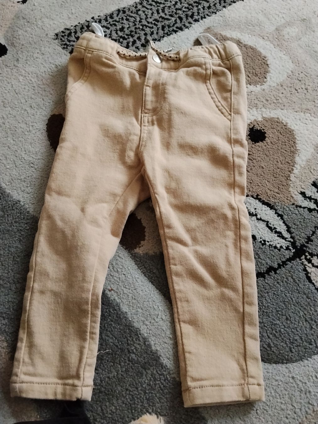 Pantaloni: Kinderhose mit Zugband - Grösse 92 – Usato da Kloten venduto da Pacanda 1