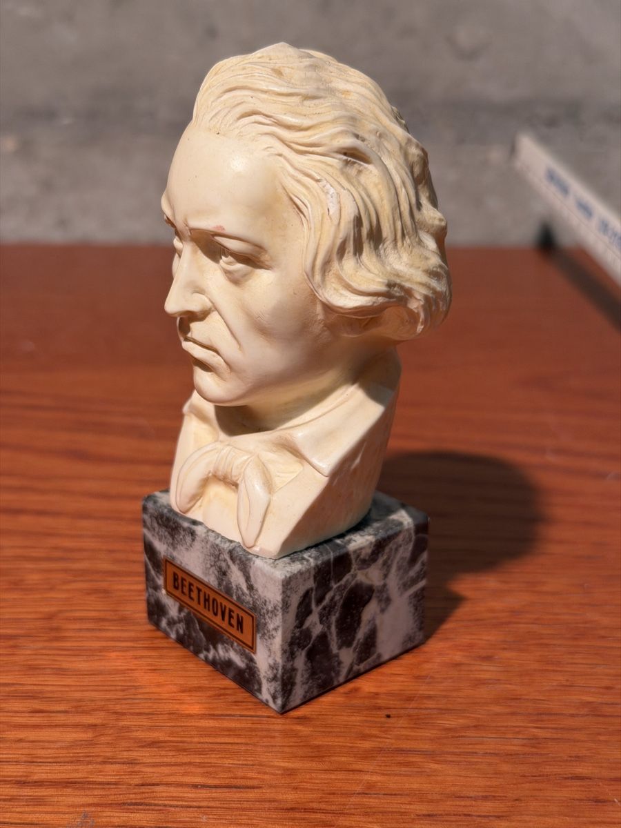 Sculture & Statue: Collectible Beethoven Bust Sculpture - Classical Decor – Usato da Lausanne venduto da artnouveau04 1