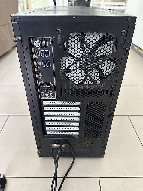PCs: Desktop-PC mit WLAN  funktioniert einwandfrei – Gebraucht aus Fulenbach von dav_8qlh 1