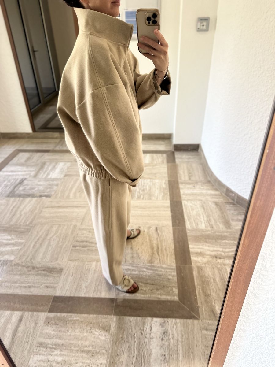 Completi & Tailleur: beige suit size M – Nuovo (secondo la descrizione) da Etoy venduto da aal_cby6 1