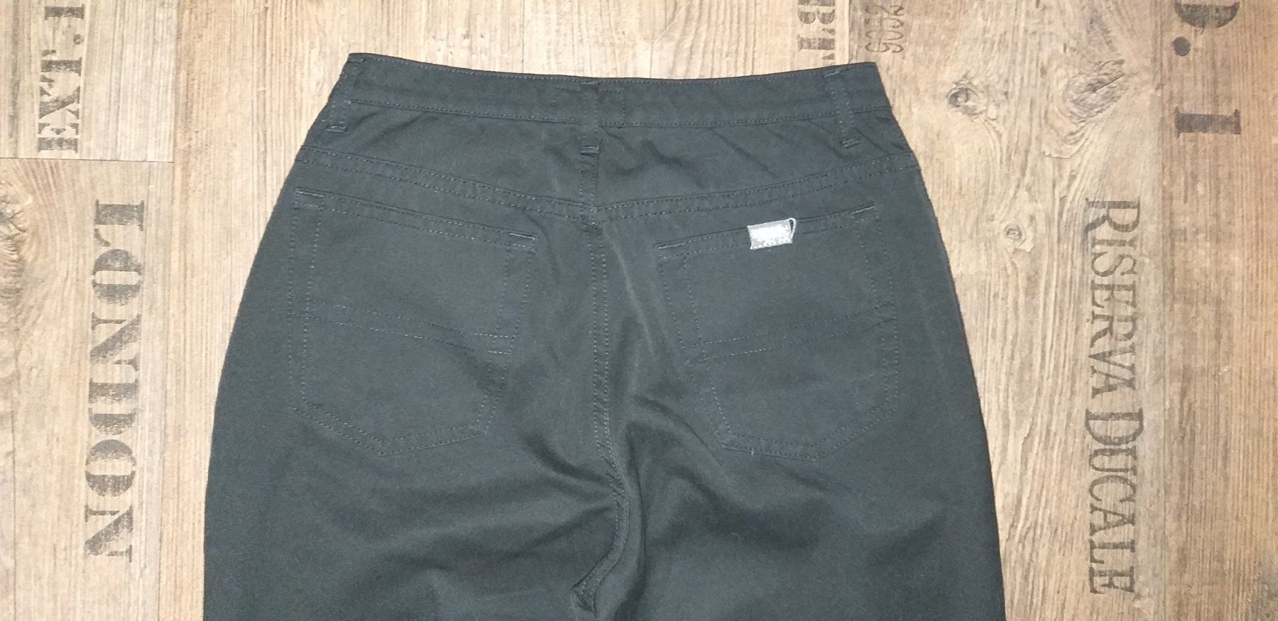 Trussardi Jeans: Jeans TRUSSARDI     Taille/Grosse W 26 – Usato da Cossonay-ville venduto da Super-Price-Quality 5