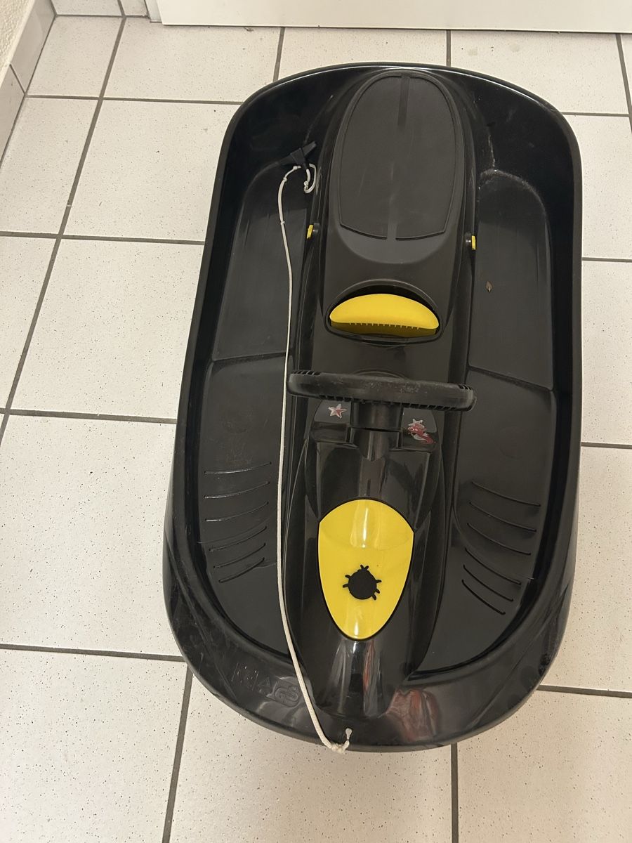 Luge: Schneebob – D'occasion à Urdorf par worldaround