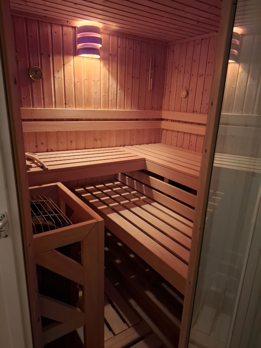 Sauna & Accessori: Finnische Sauna – Usato da Holziken venduto da Tantan14 5