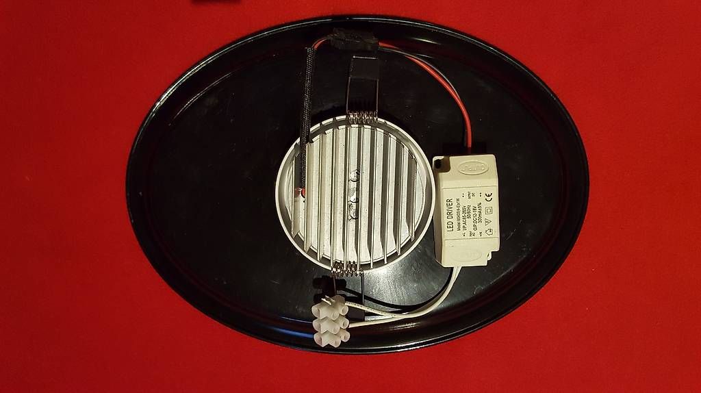 Kronleuchter & Deckenlampen: 8 Stk. Grosse LED Einbaustrahler in weiss – Gebraucht aus Bitsch von Quiksilver1969 1