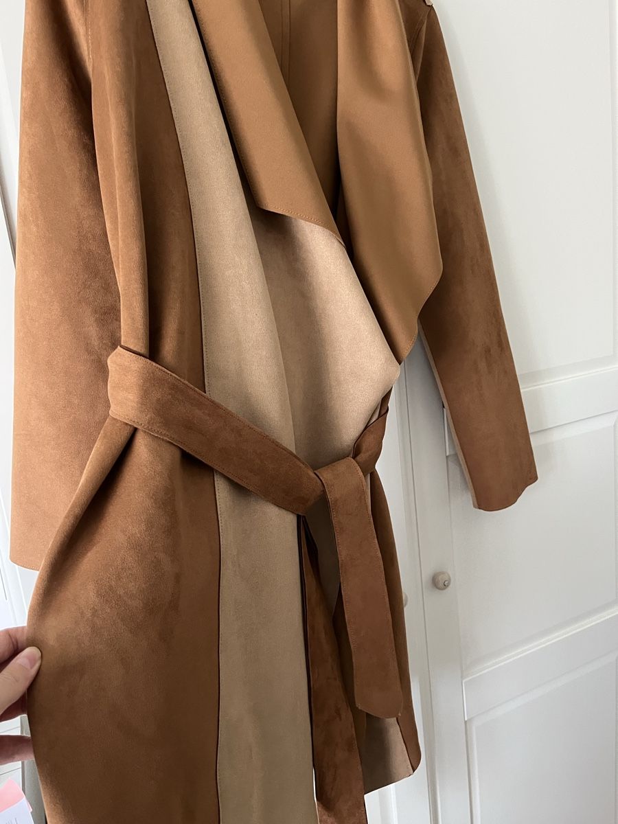 Zara Cappotti: Zweifarbiger Trenchcoat – Nuovo (secondo la descrizione) da Allschwil venduto da eyl_bb8q 5