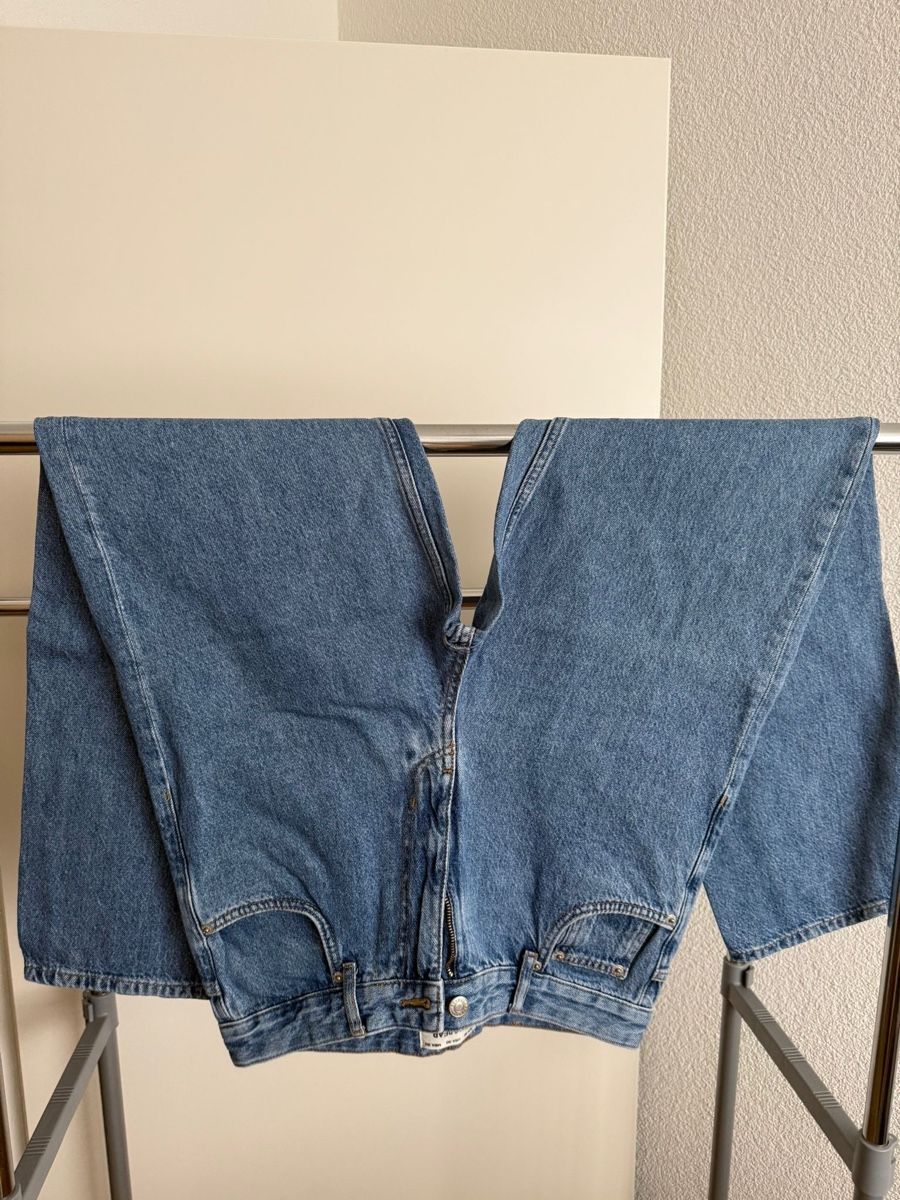 Pull&Bear Jeans: Pull&Bear Baggy Jeans, Gr. 36, Hellblau, Top Zustand! – Nuovo (secondo la descrizione) da Dintikon venduto da 2ndhandcloset