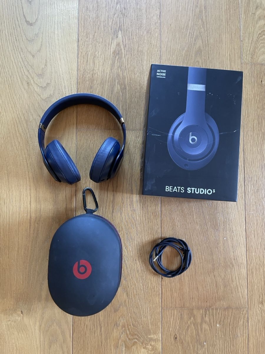 Beats Cuffie: Beats Studio 3 Wireless Kopfhörer Blau mit Zubehör – Usato da Erlinsbach SO venduto da sebastian_rech