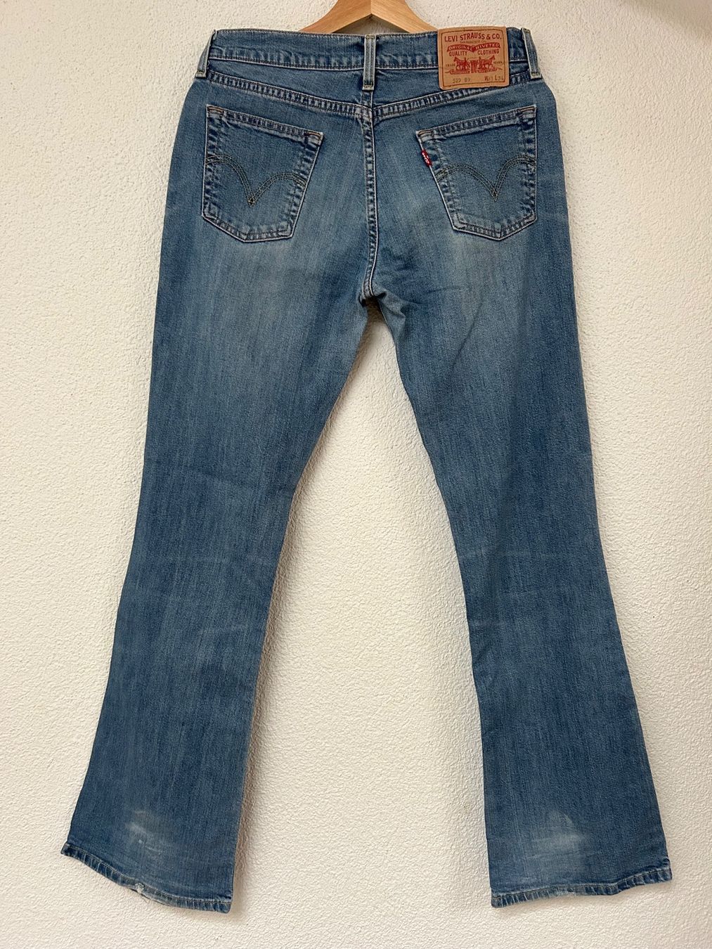 Levi's Jeans: Levi's Lowwaist Jeans – Usato da Gwatt (Thun) venduto da viv_k57m