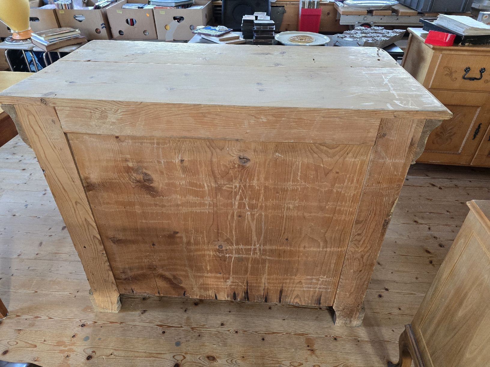 Kommoden: Antike Kommode / Weichholzkommode mit Wurmlöcher! – Gebraucht aus Mettlen von elios0888 8