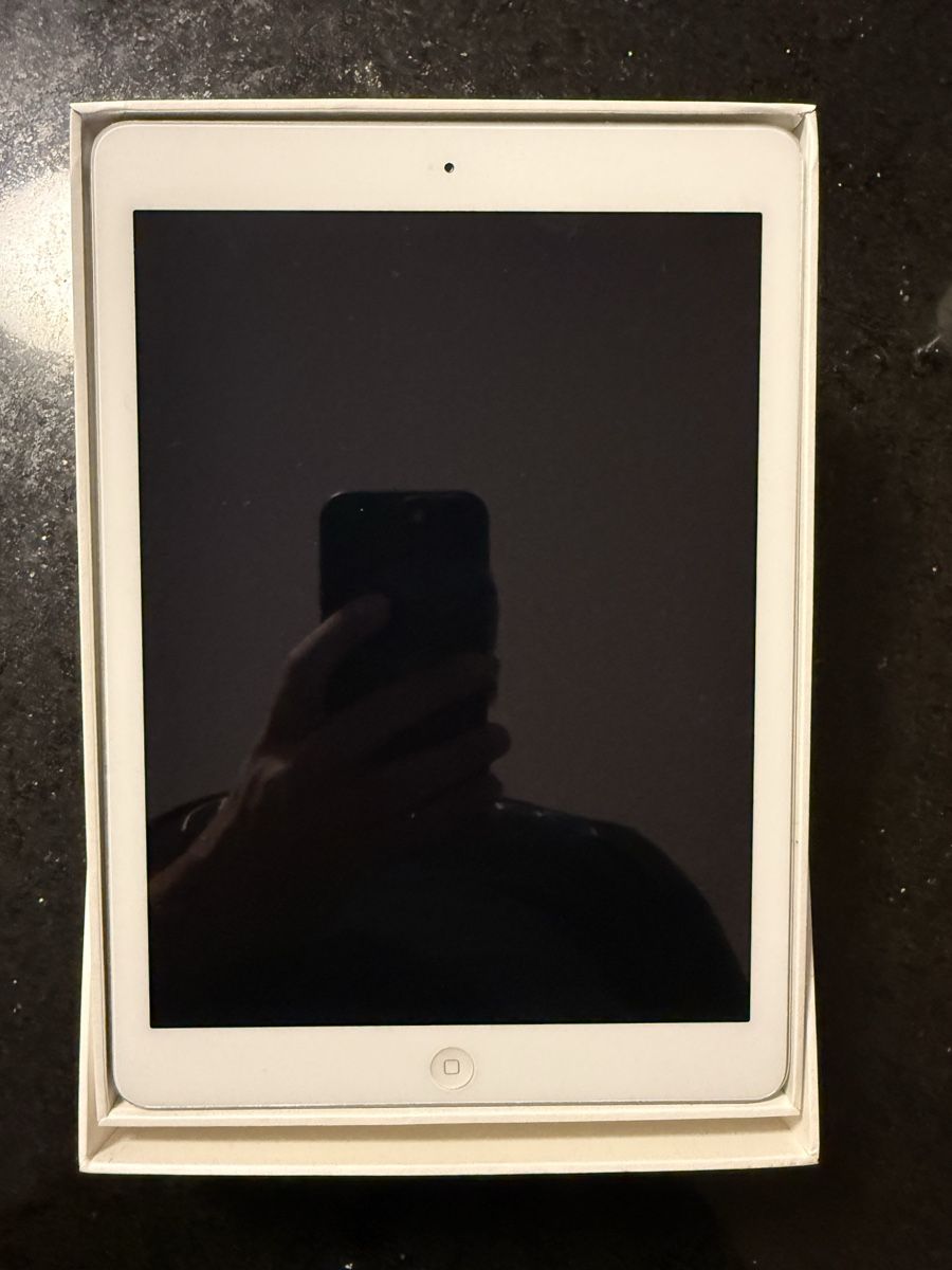 Apple Tablettes PC: Ipad Air (A1474) – D'occasion à Zug par KoSaZ 1