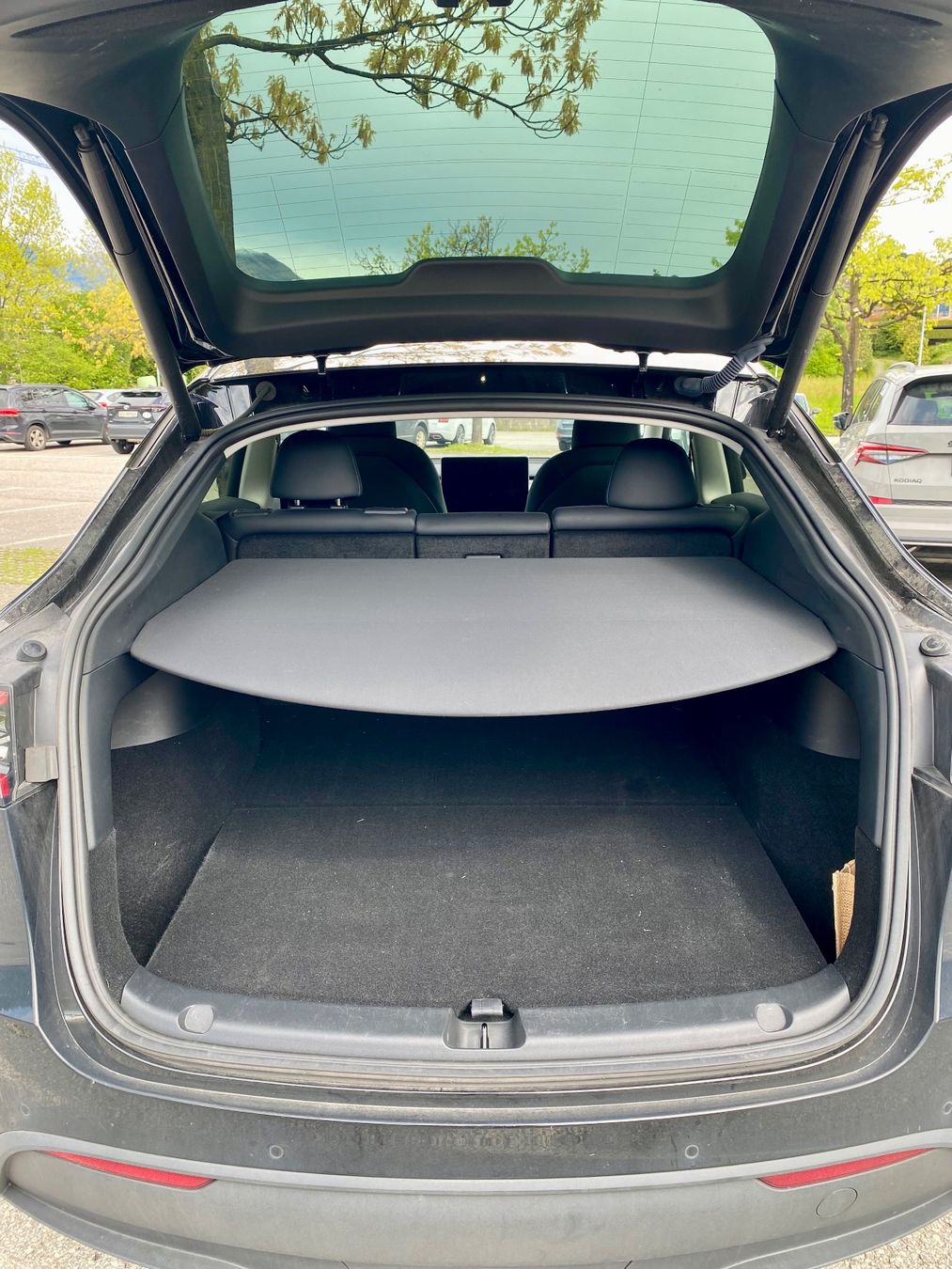 Tesla Automobili: Tesla Model Y Long Range super accessoriata! – Usato da Locarno venduto da Pierfi87 5