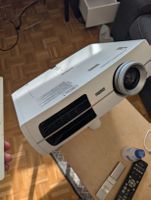 Beamer Epson EH-TW3200 mit Deckenh. und elektr. Leinwand