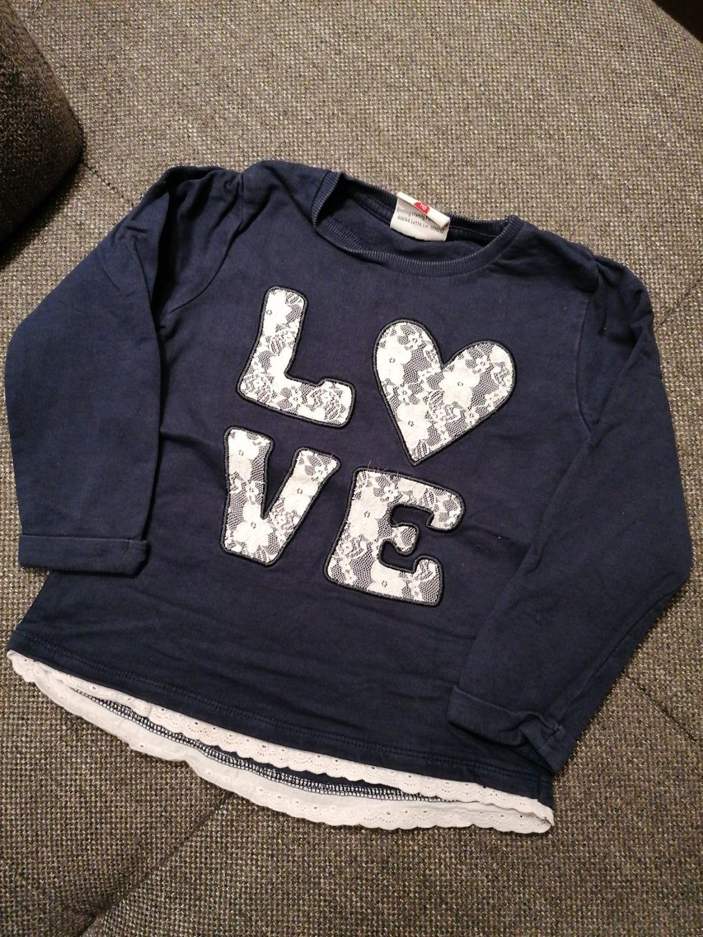 Pulls et sweat-shirts: Pullover Gr 110 – D'occasion à Büttikon AG par Amineah