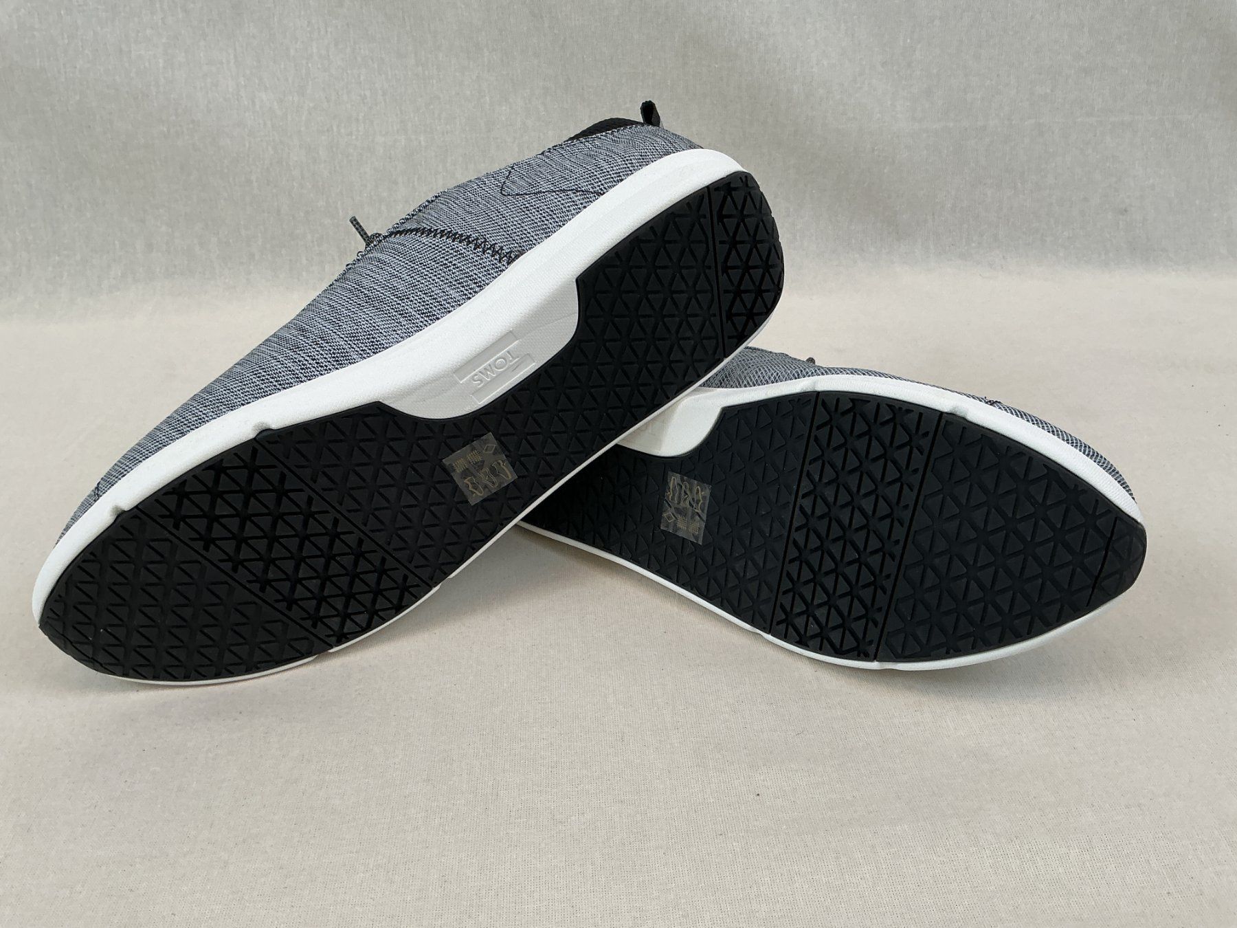 Toms Scarpe da uomo: TOMS Cabrillo Herren Sneaker Gr. 44 – Nuovo (secondo la descrizione) da Richterswil venduto da Restwert_Richterswil 2