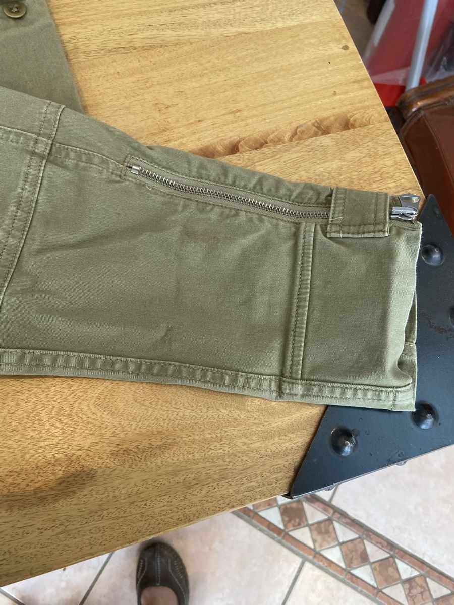 Ralph Lauren Pantaloni: Pantalon cargo Ralph Lauren – Nuovo (secondo la descrizione) da St-Blaise venduto da Zobolo 1