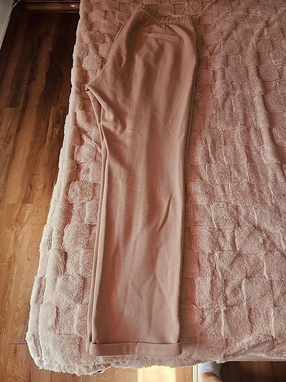 Pantalons: Stoff-Hose – D'occasion à Kreuzlingen par giu_6k2z 1