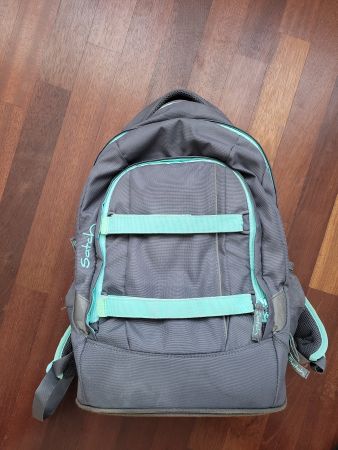 SATCH Rucksack mit Regenschutz
