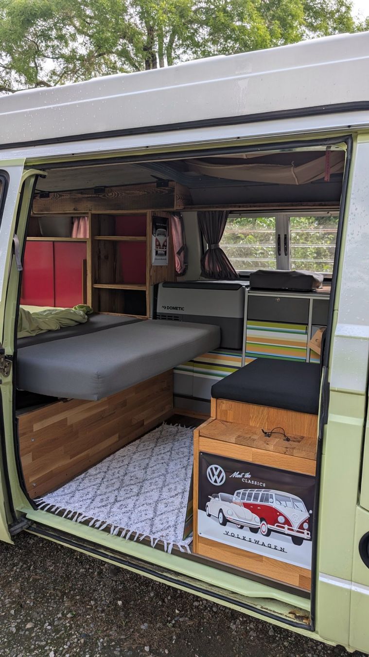VW Véhicules de camping: VW Bus T3 - Typ 2 mit Hochstelldach – D'occasion à Solothurn par Theleftfoot 2