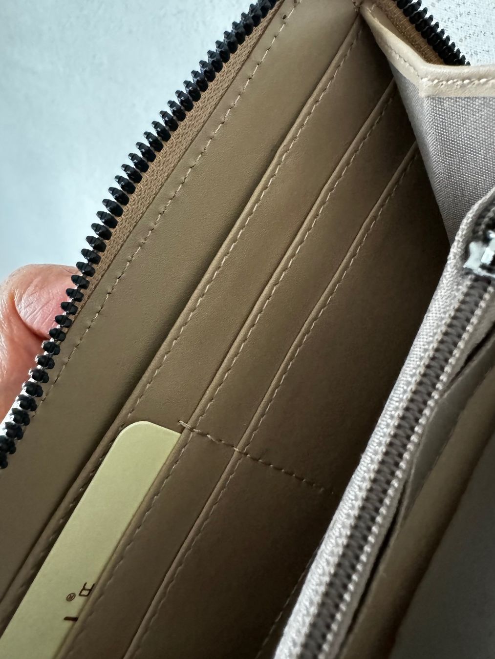 Borse da donna: Neuware Handytasche mit Portemonnaie Beige – Nuovo (secondo la descrizione) da Kirchdorf AG venduto da coco123 6