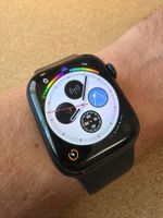Apple Watch Series 8 · 41 mm · GPS + Cellular