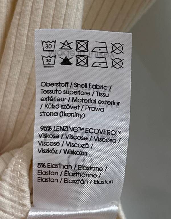 T-shirts: Body – D'occasion à Würenlingen par agn_xs7b 1