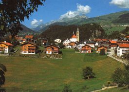 RUEUN (Surselva) mit Brigelserhörner