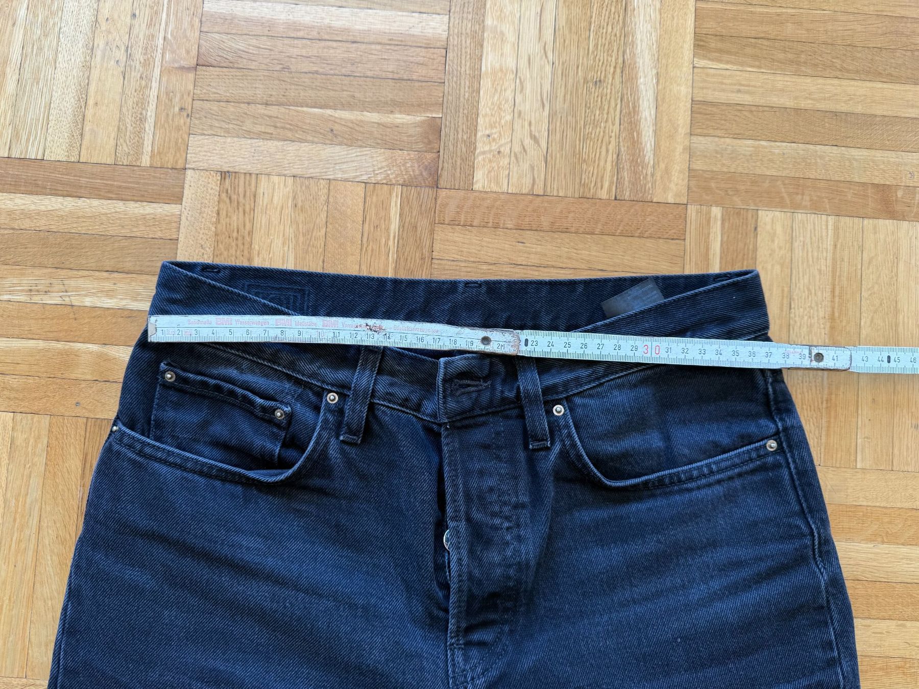 Totême Jeans: Toteme Kick Flare Jeans size 28 – Nuovo (secondo la descrizione) da st prex venduto da magdalenaonline 6