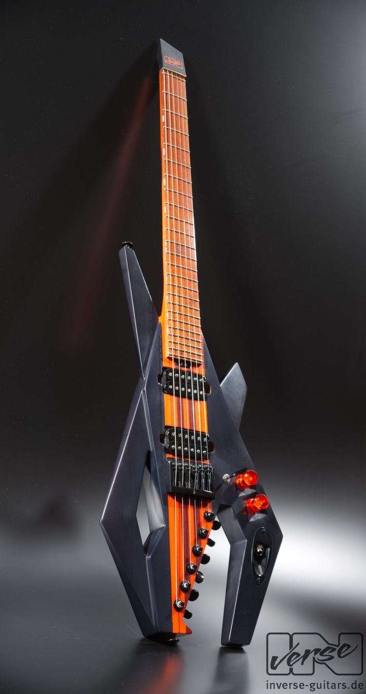 Strumenti musicali: INVERSE GUITARS PiranhaGuitar – Nuovo e nell'imballaggio originale da Schaffhausen venduto da Saitensprung_SH